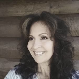 Meet your Posher, Suzy